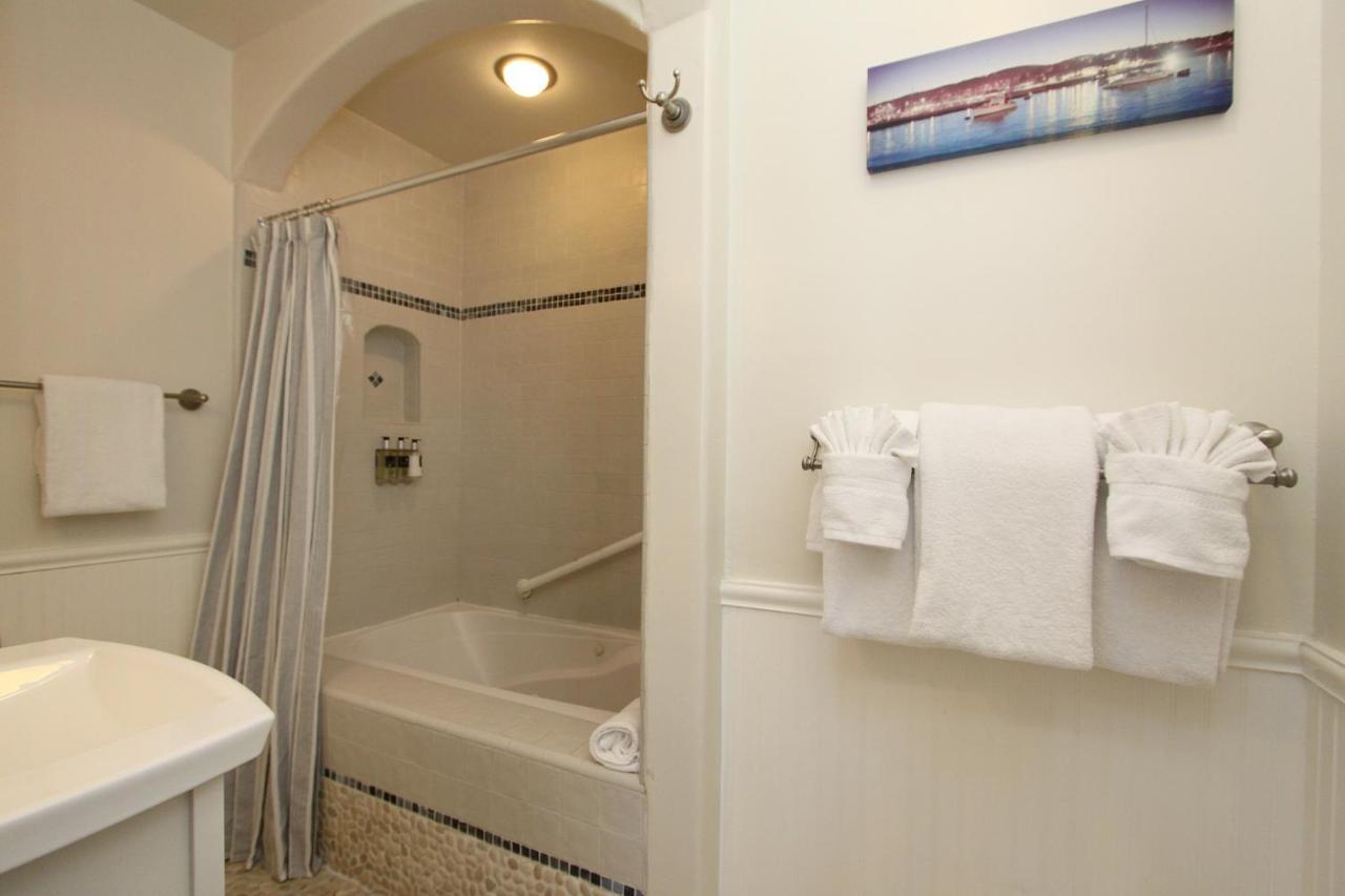 Lamp Lighter Inn&Sunset Suites Carmel-by-the-Sea Exterior foto